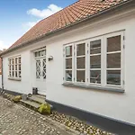 Vakantiehuis 3 Bedroom Stunning In *