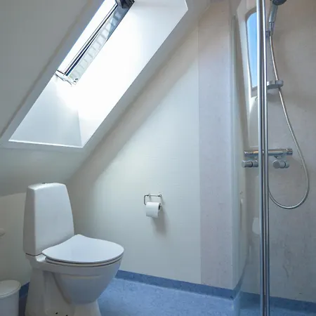 Beautiful Home In Tonder With Wifi